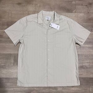 Goodfellow & Co Men Short Sleeve V-Neck Button-Dow Shirt Size L